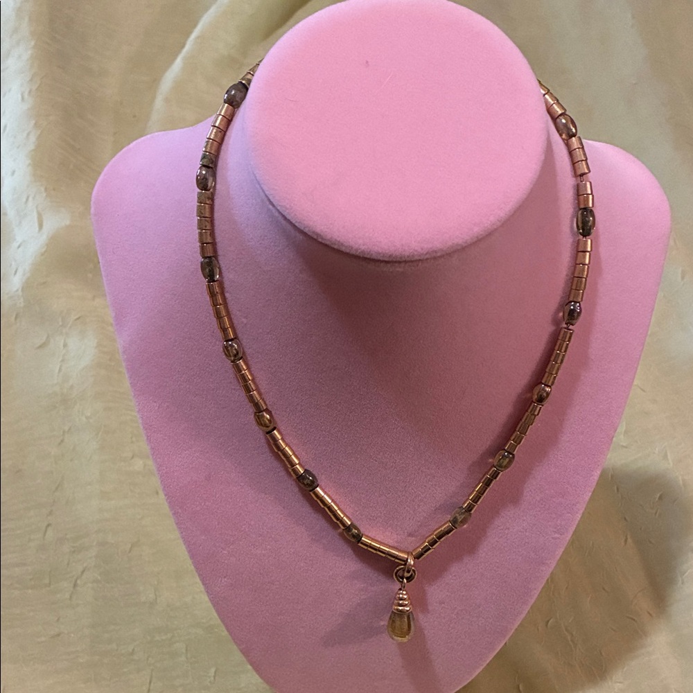 Elegant Brown Amber Beaded Necklace-like new condition